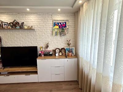 квартира за адресою Теплична вул., 38