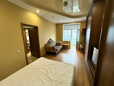 квартира за адресою Шота Руставелі вул., 27