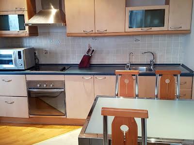 квартира по адресу Патриарха Мстислава Скрипника ул., 11