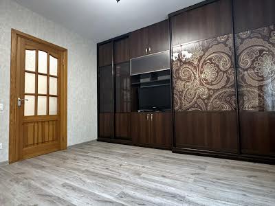 квартира за адресою Новопирогівська вул., 29