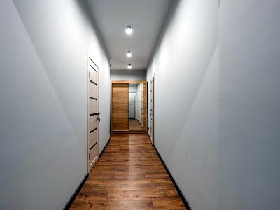 комерційна за адресою Джерельна вул., 31