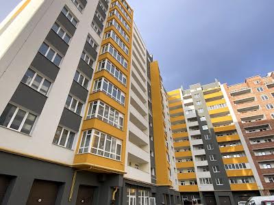 квартира за адресою Степана Бандери вул., 32/1