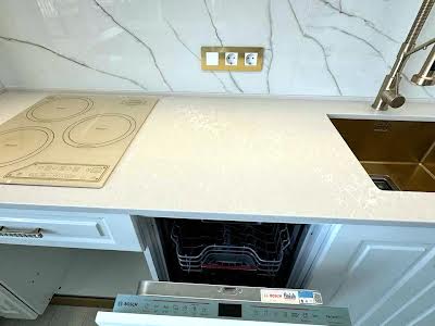квартира за адресою Зоряний бульв., 1