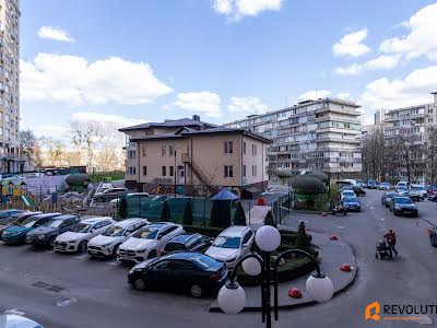 комерційна за адресою Михайла Максимовича вул. (Онуфрія Трутенка), 3Д