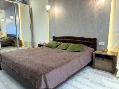 квартира по адресу Богомольця, 22