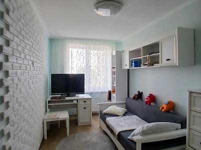 квартира за адресою Демнянська вул., 26