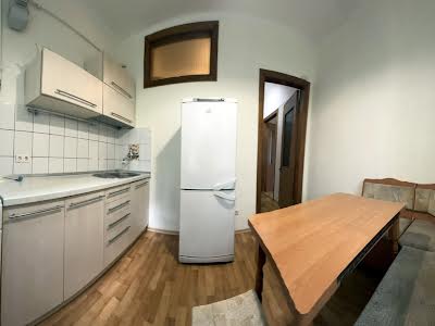 квартира по адресу Елены Телиги ул., 35-Б