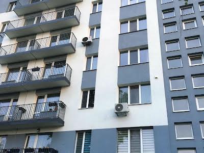 квартира за адресою Богатирська вул., 20