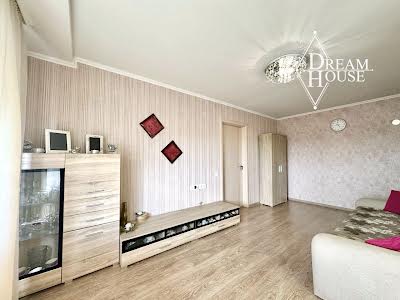 квартира за адресою Небесної Сотні, 16