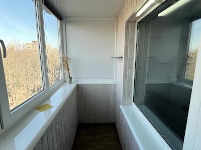 квартира за адресою Степана Тільги вул. (Революційна), 24