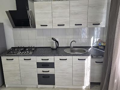 квартира за адресою Малиновского, 16