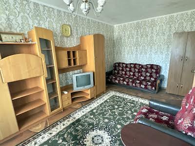 квартира за адресою Космонавтів вул., 3