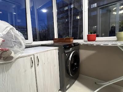 квартира за адресою Івана Пулюя вул., 80