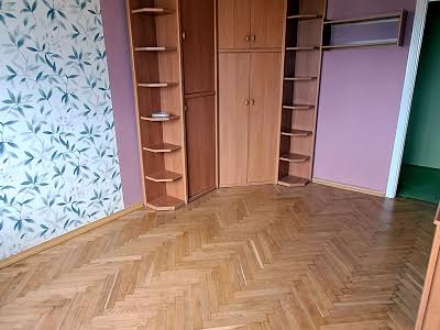 квартира за адресою Булаховського, 38