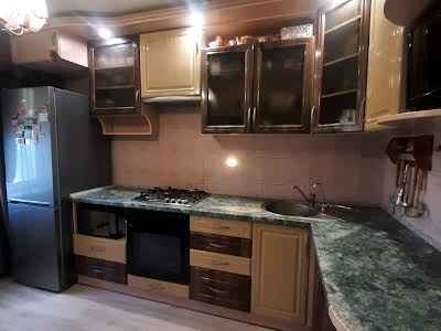 квартира по адресу Драгоманова ул., 5