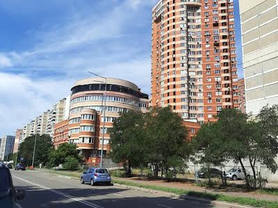 квартира за адресою Срібнокільська вул., 12