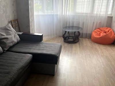 квартира за адресою Велика Кільцева вул., 9