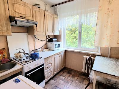 квартира по адресу Космонавтів ул., 14