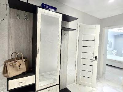 квартира по адресу Злуки просп., 5