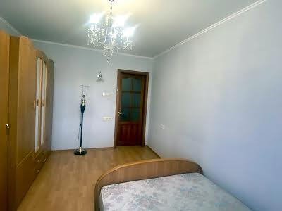 квартира за адресою Композитора Ніщинського вул., 28