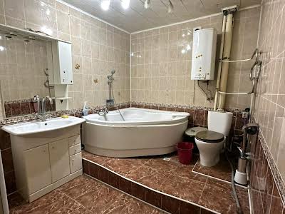 квартира за адресою Леся Сердюка вул. (Командарма Корка), 14