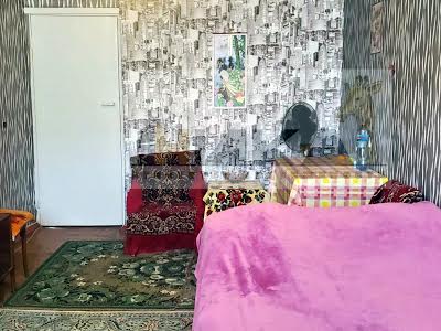 квартира за адресою Лахтинська вул., 15