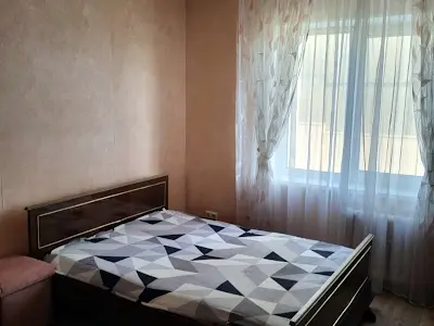 квартира за адресою Драйзера, 18