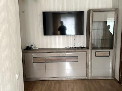 квартира за адресою Володимира Великого вул., 5
