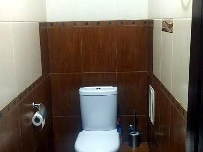 квартира за адресою Анни Ахматової вул., 35