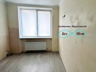 квартира за адресою Молодіжна вул., 4