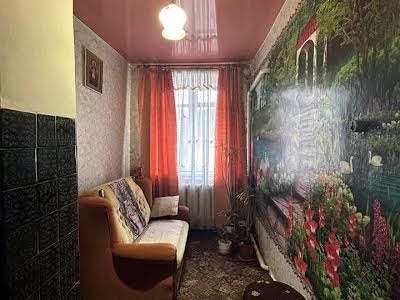 квартира за адресою Військова, 14