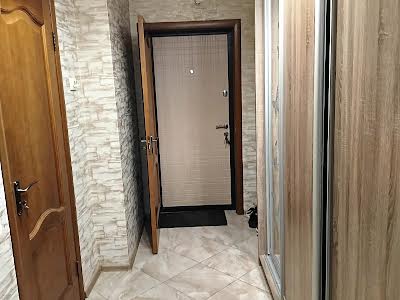 квартира за адресою Павла Чубинського вул., 7а