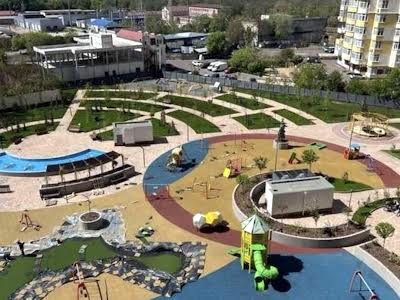квартира за адресою Краснова вул., 1