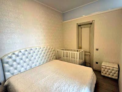 квартира по адресу Французский бульвар, 23