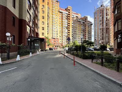 квартира по адресу Евгения Коновальца ул. (Щорса), 32-Б