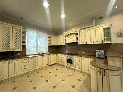 будинок за адресою Юності вул., 120