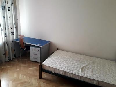 квартира за адресою Михайла Омеляновича-Павленка вул. (Суворова), 13