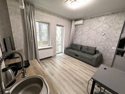 квартира за адресою Сонячна вул., 8