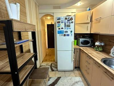 квартира за адресою Крушельницької пров. (Людмили Мокієвської), 7
