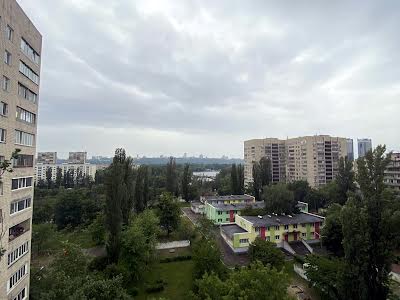 квартира по адресу Флоренции ул., 10-А