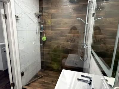 квартира за адресою Перлинна вул., 8