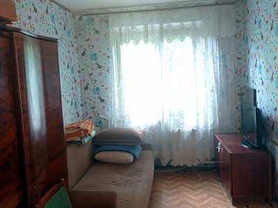 квартира за адресою Олексія Вадатурського вул. (Маршала Малиновського), 65
