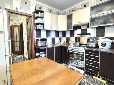 квартира за адресою Героїв України вул. (Героїв Сталінграду), 32