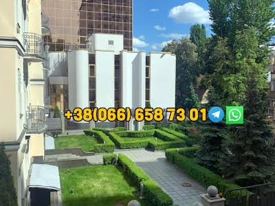 квартира по адресу Михайловский пер., 17