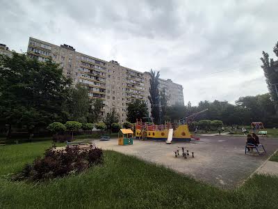 квартира за адресою Олега Мудрака вул. (Генерала Наумова), 33