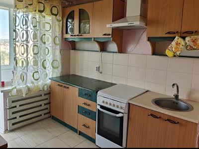 квартира по адресу Героев просп., 32