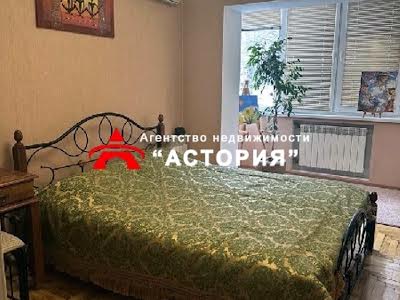 квартира за адресою Чарівна вул., 38