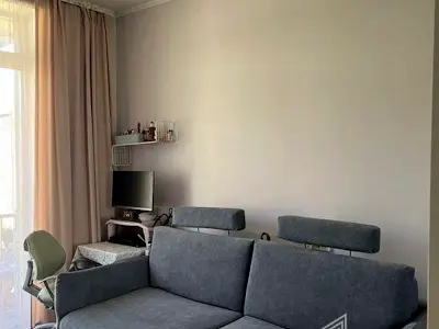 квартира за адресою Івана Світличного вул. (Петровського), 12