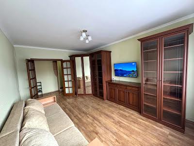 квартира по адресу Героев просп., 40