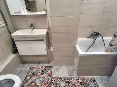 квартира за адресою Білоруська вул., 10/18